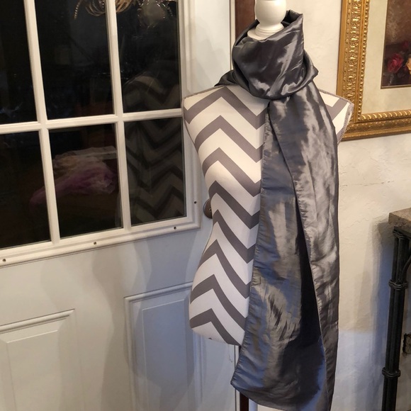 ❌ Last Call ❌ Gray Taffeta Wrap-56 - Picture 4 of 4